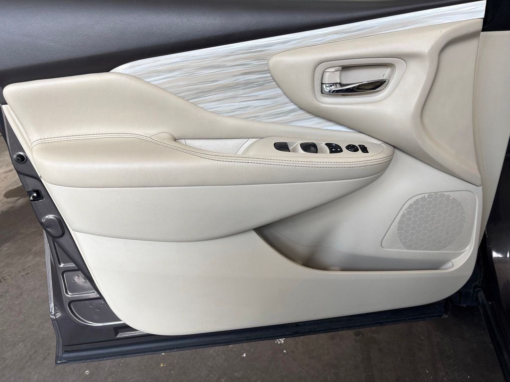 Thumbnail: 2017 Nissan Murano - 21