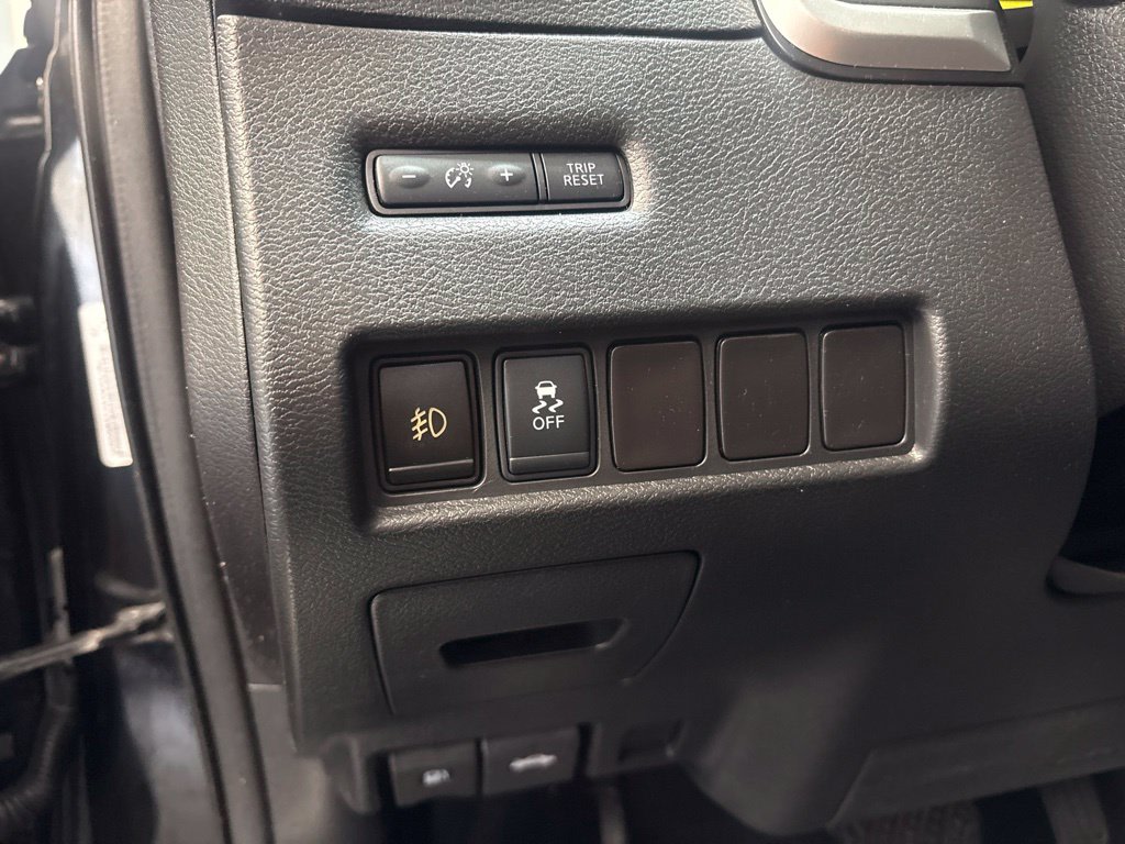 Thumbnail: 2016 Nissan Murano - 24
