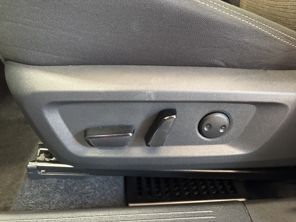 Thumbnail: 2022 Nissan Rogue - 24