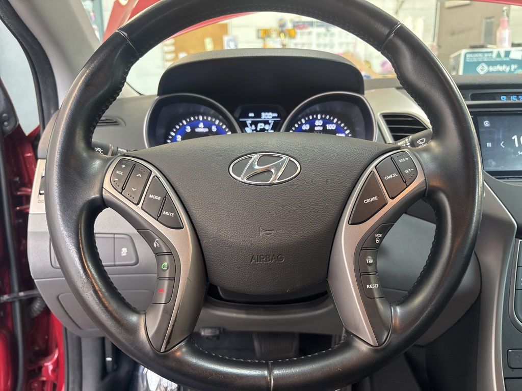 Thumbnail: 2015 Hyundai Elantra - 7