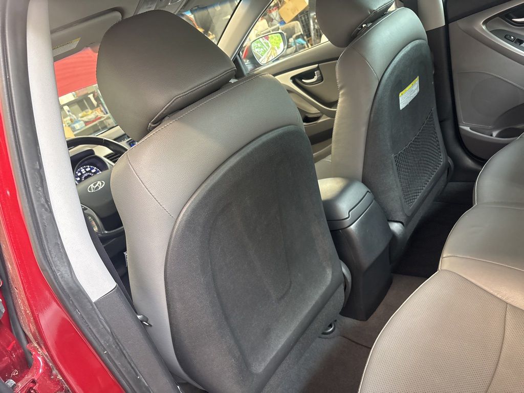Thumbnail: 2015 Hyundai Elantra - 10
