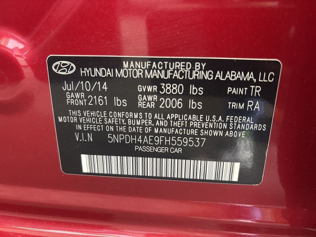 Thumbnail: 2015 Hyundai Elantra - 18