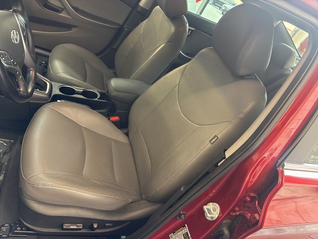 Thumbnail: 2015 Hyundai Elantra - 8
