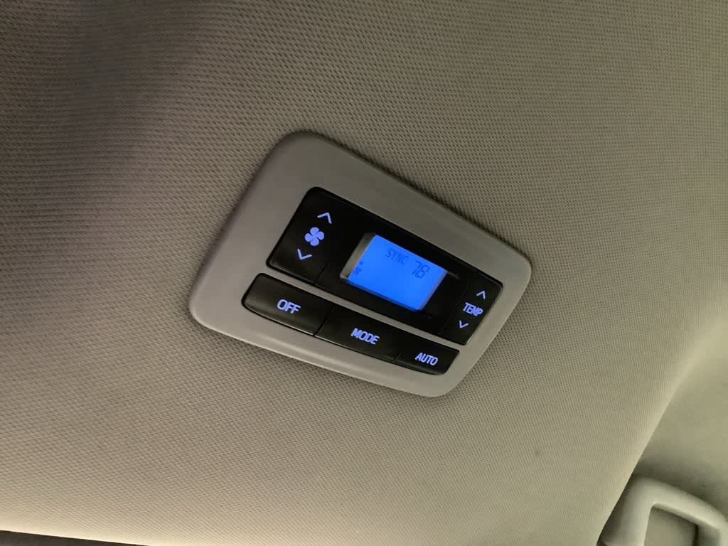 2019 Toyota Sienna XLE Premium 36