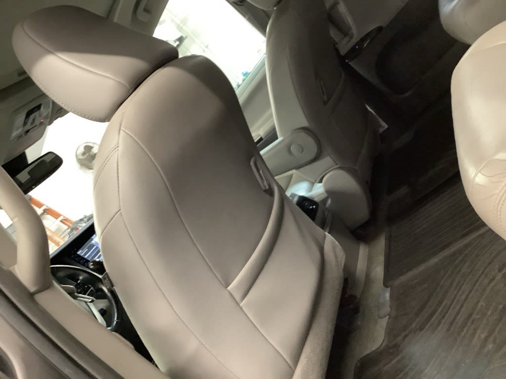2019 Toyota Sienna XLE Premium 10