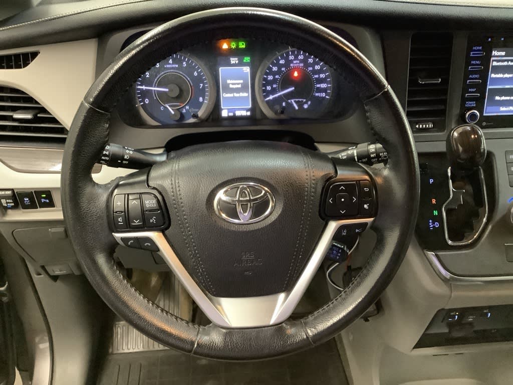 2019 Toyota Sienna XLE Premium 8