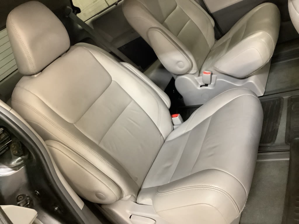 2019 Toyota Sienna XLE Premium 41