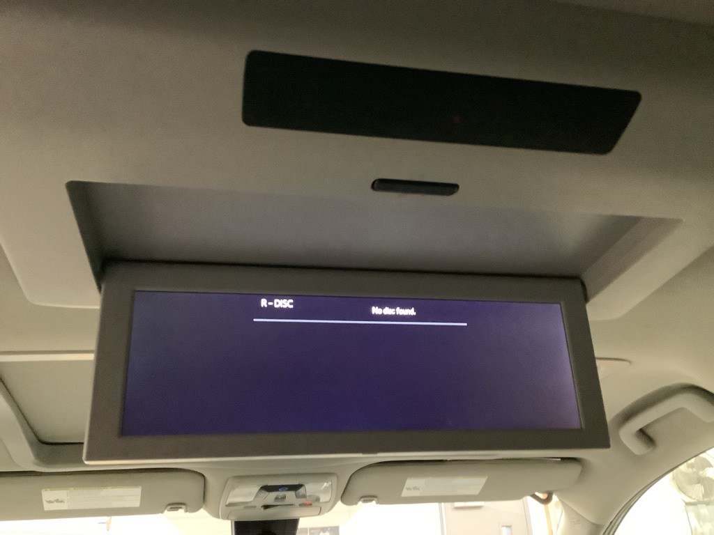 2019 Toyota Sienna XLE Premium 35