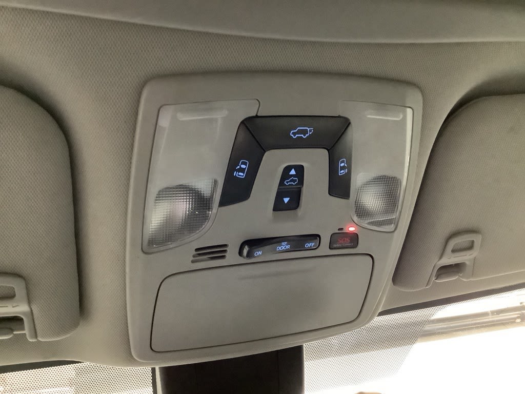 2019 Toyota Sienna XLE Premium 32