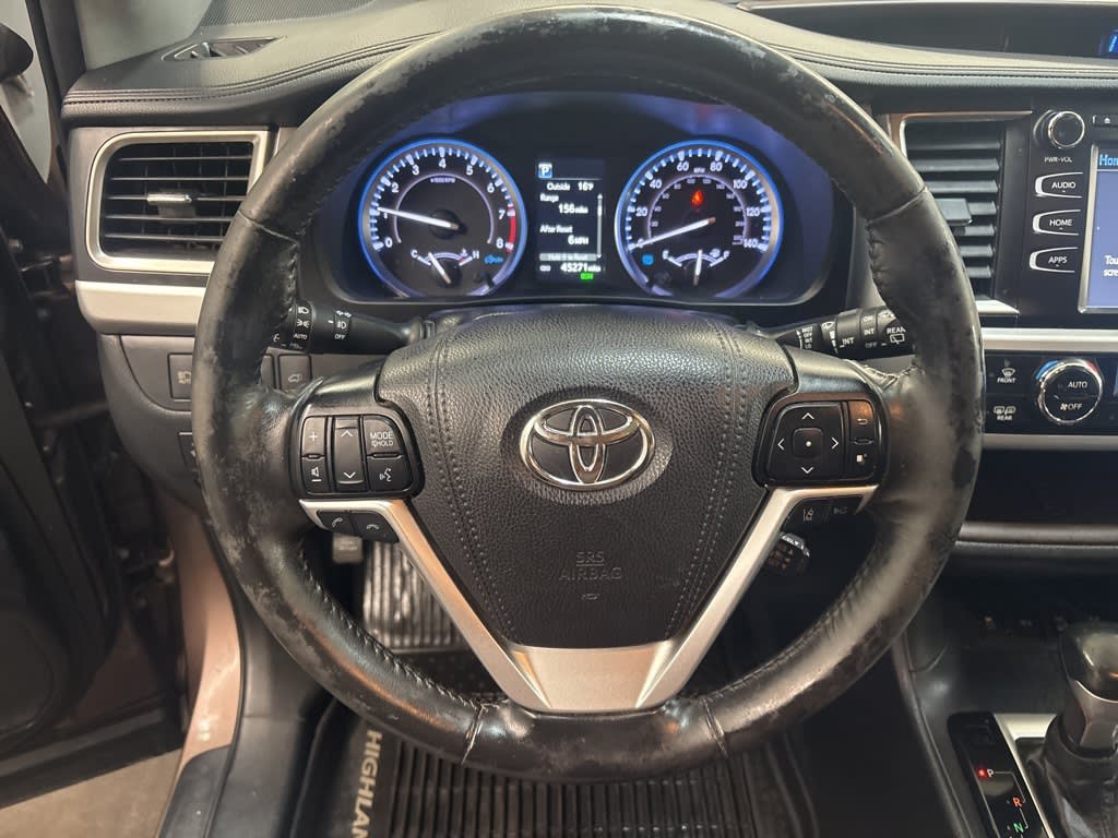Thumbnail: 2019 Toyota Highlander - 8