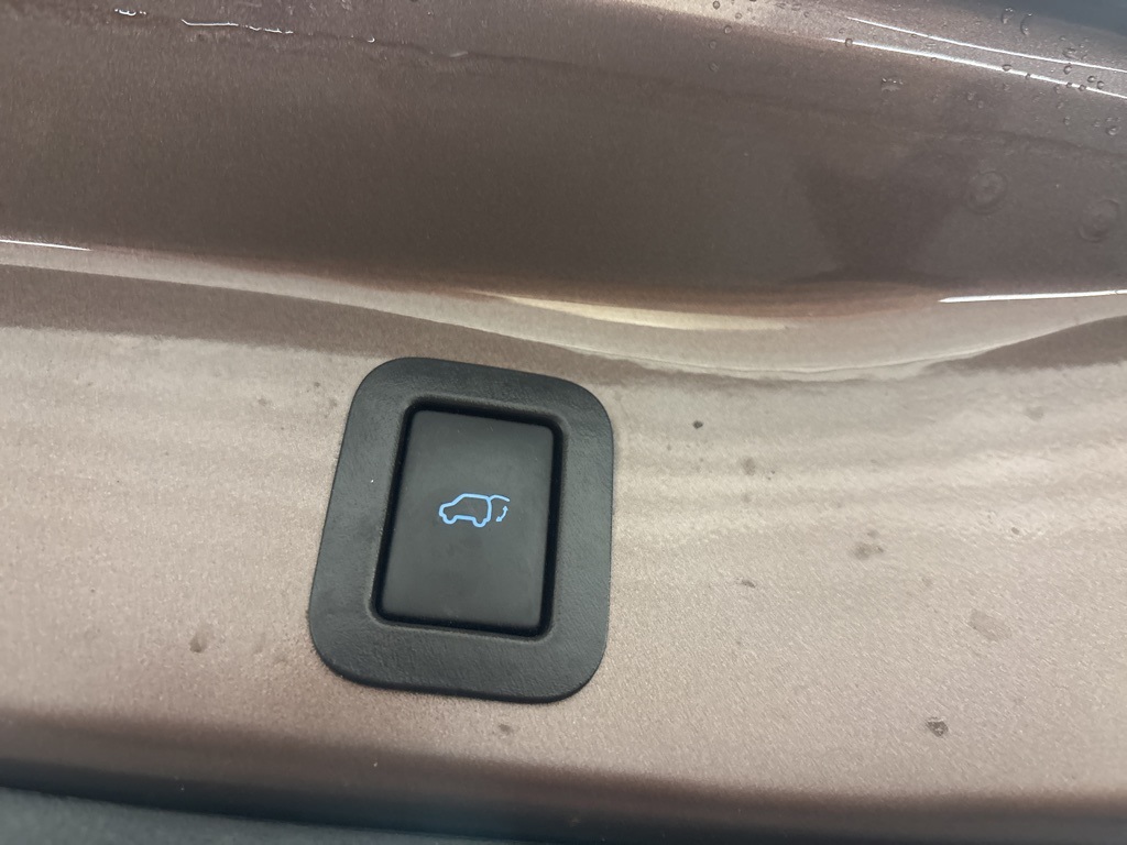 Thumbnail: 2019 Toyota Highlander - 34