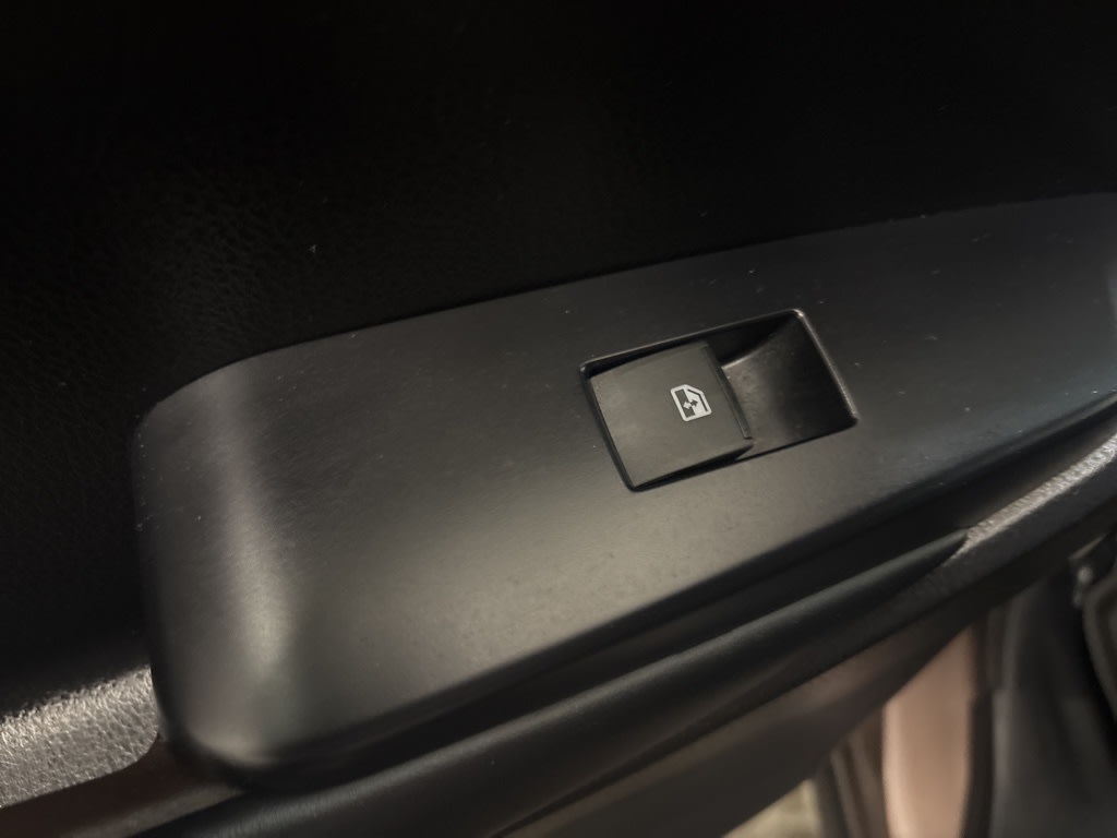 Thumbnail: 2019 Toyota Highlander - 31