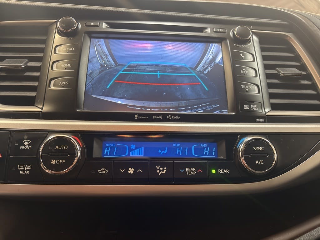 Thumbnail: 2019 Toyota Highlander - 26