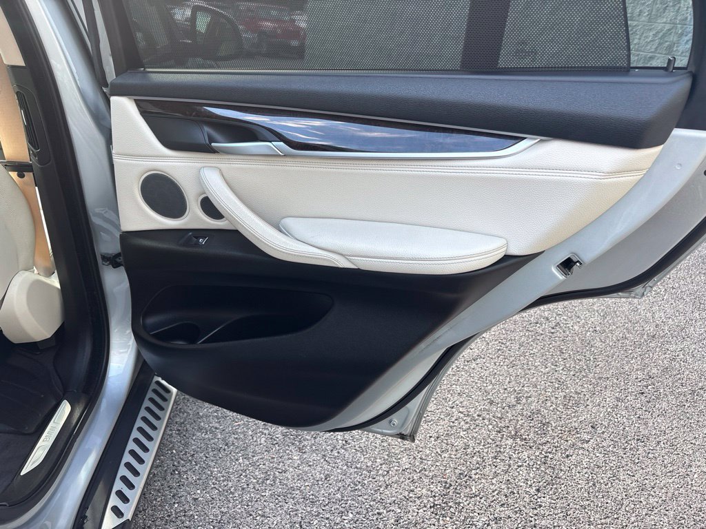 Thumbnail: 2016 BMW X5 - 17