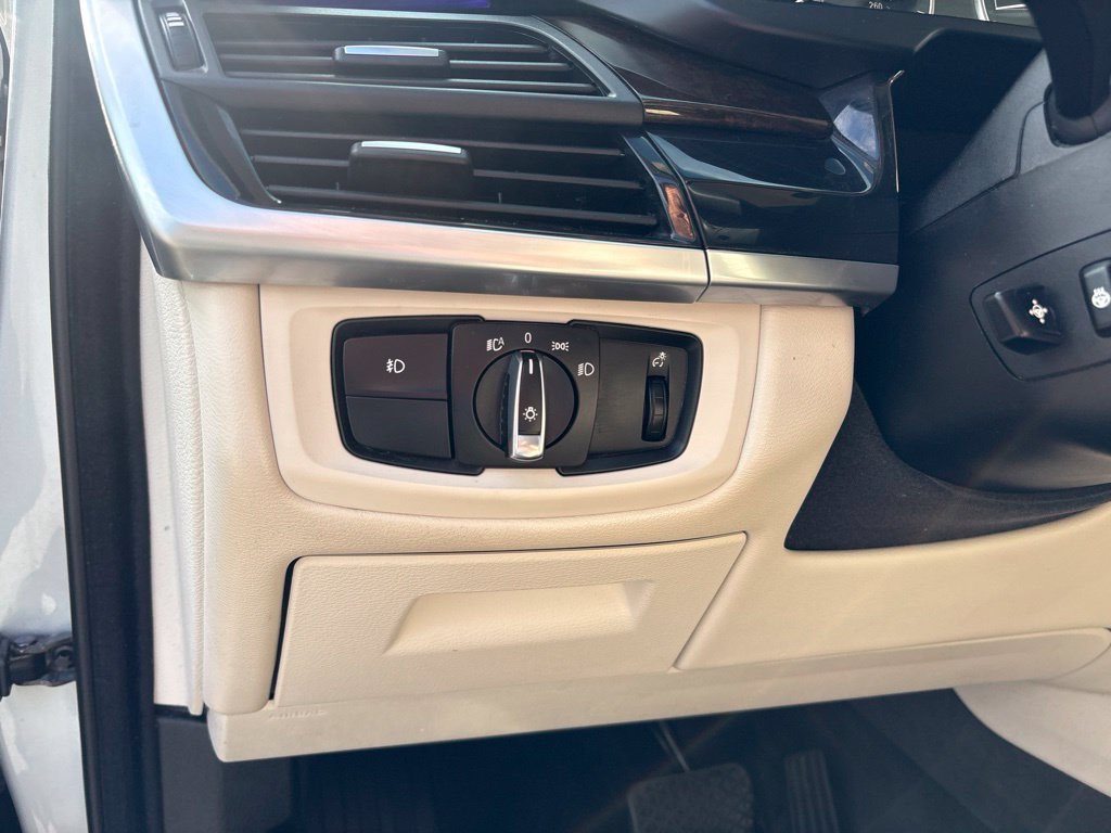 Thumbnail: 2016 BMW X5 - 24
