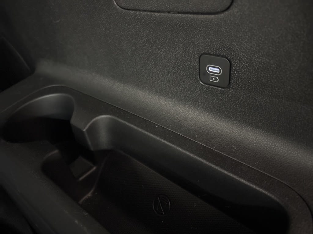 Thumbnail: 2024 Kia Sorento - 35