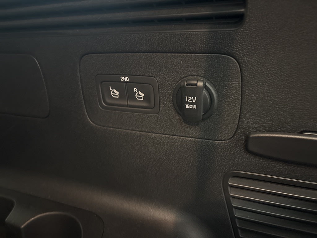 Thumbnail: 2024 Kia Sorento - 38