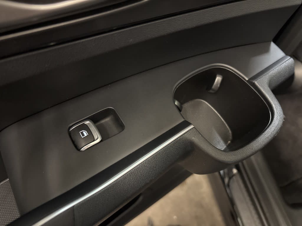 Thumbnail: 2024 Kia Sorento - 32