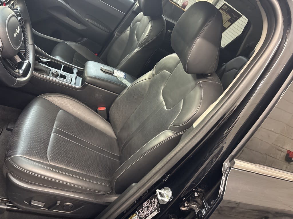 Thumbnail: 2024 Kia Sorento - 9