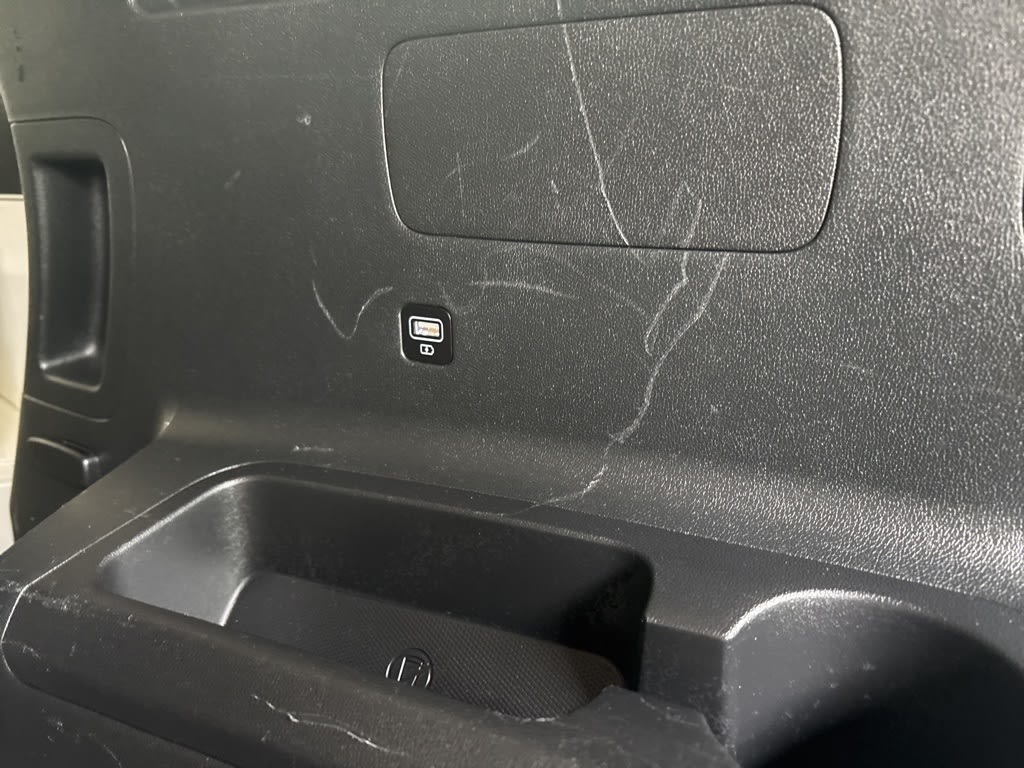 Thumbnail: 2022 Kia Sorento - 41