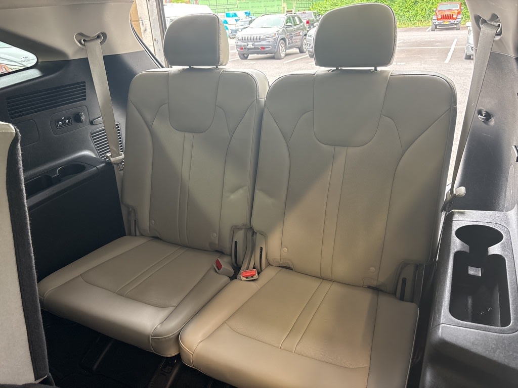 Thumbnail: 2022 Kia Sorento - 11