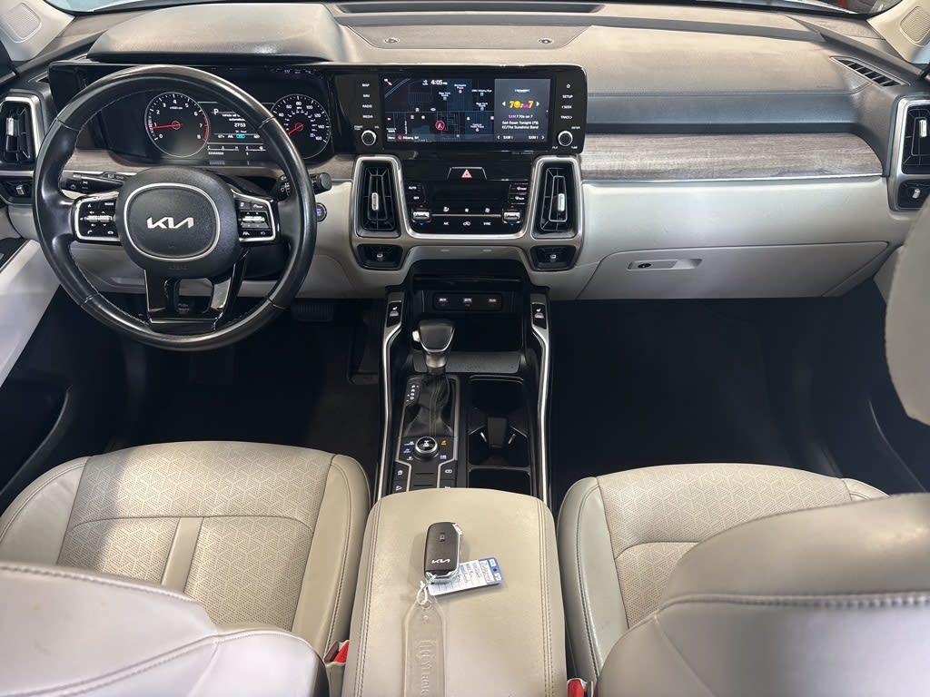 Thumbnail: 2022 Kia Sorento - 12