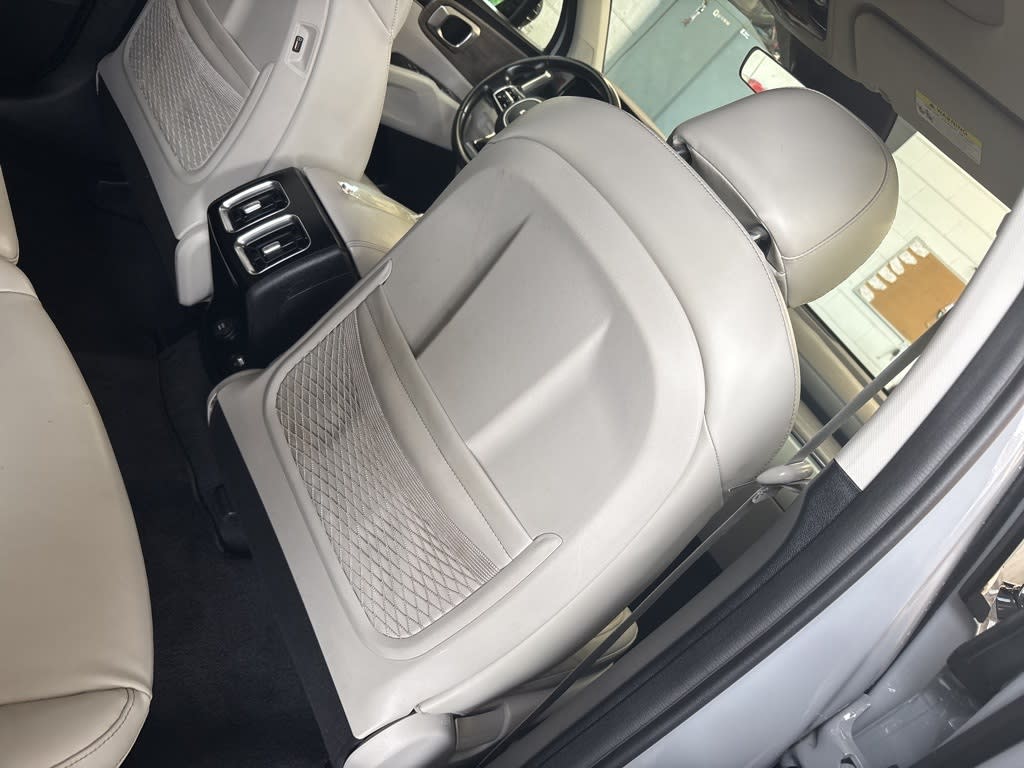 Thumbnail: 2022 Kia Sorento - 6