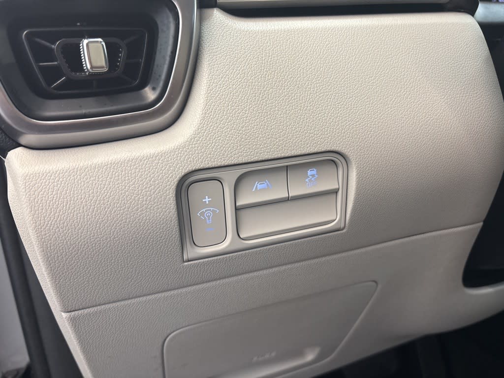 Thumbnail: 2022 Kia Sorento - 25