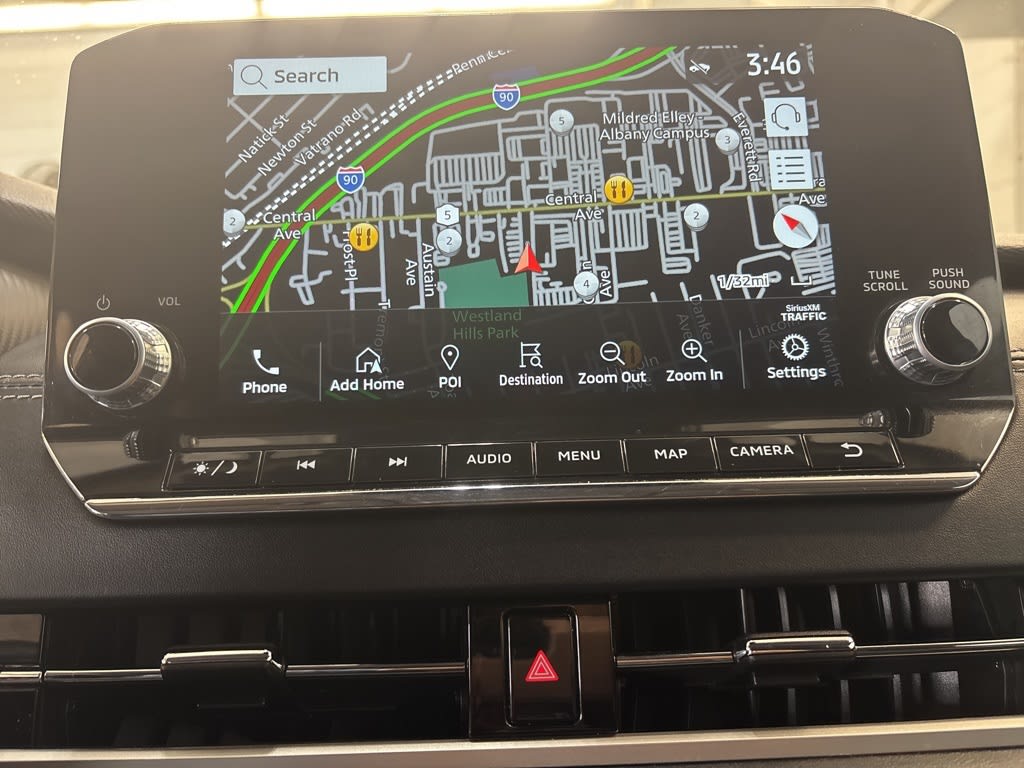 Thumbnail: 2022 Mitsubishi Outlander - 17