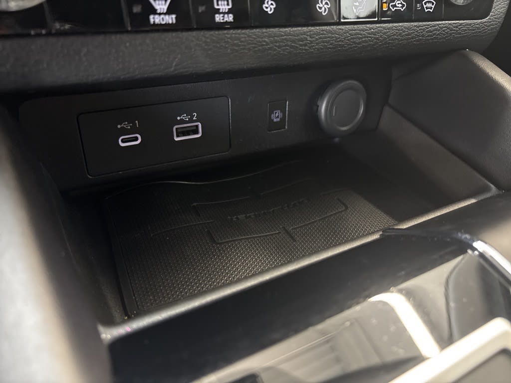 Thumbnail: 2022 Mitsubishi Outlander - 31