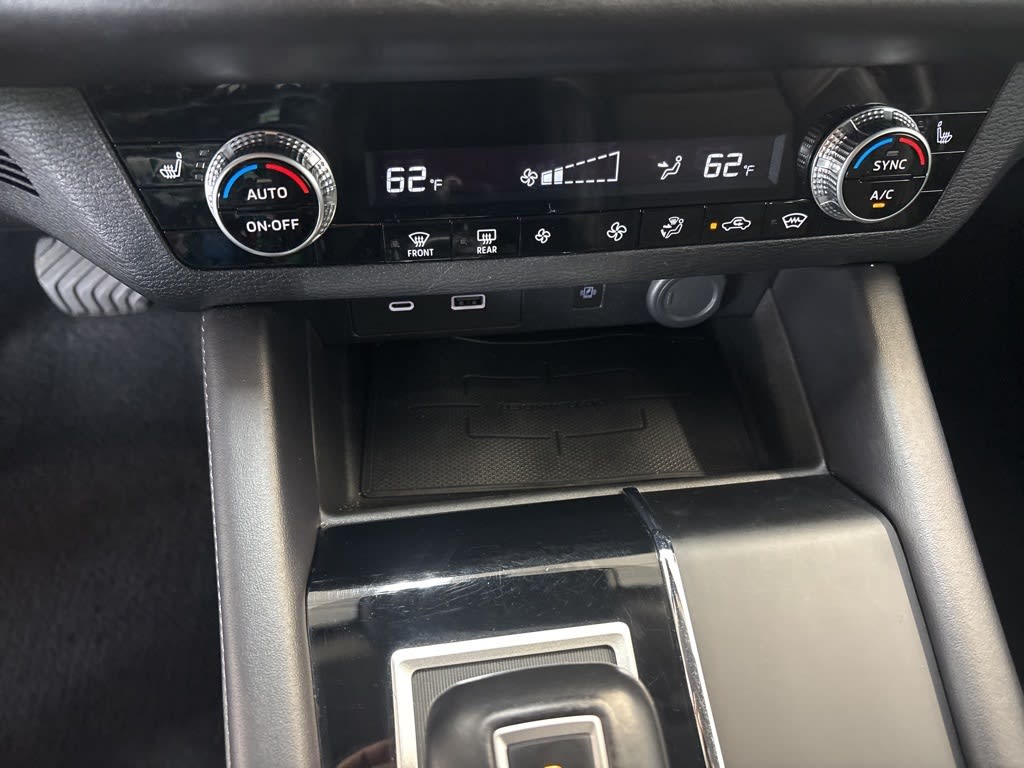 Thumbnail: 2022 Mitsubishi Outlander - 29