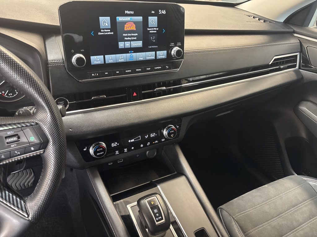 Thumbnail: 2022 Mitsubishi Outlander - 13