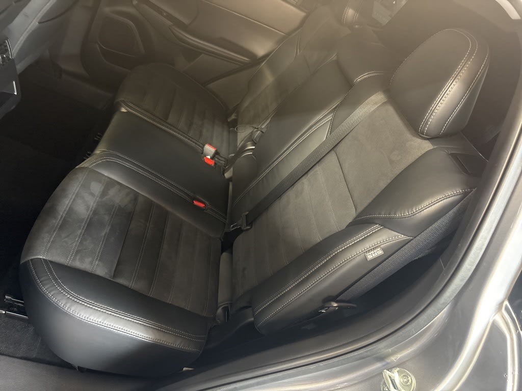 Thumbnail: 2022 Mitsubishi Outlander - 35