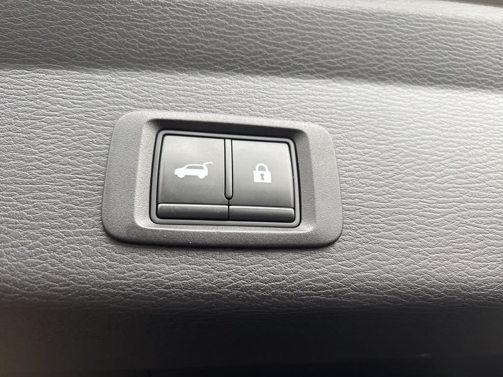 Thumbnail: 2022 Mitsubishi Outlander - 38