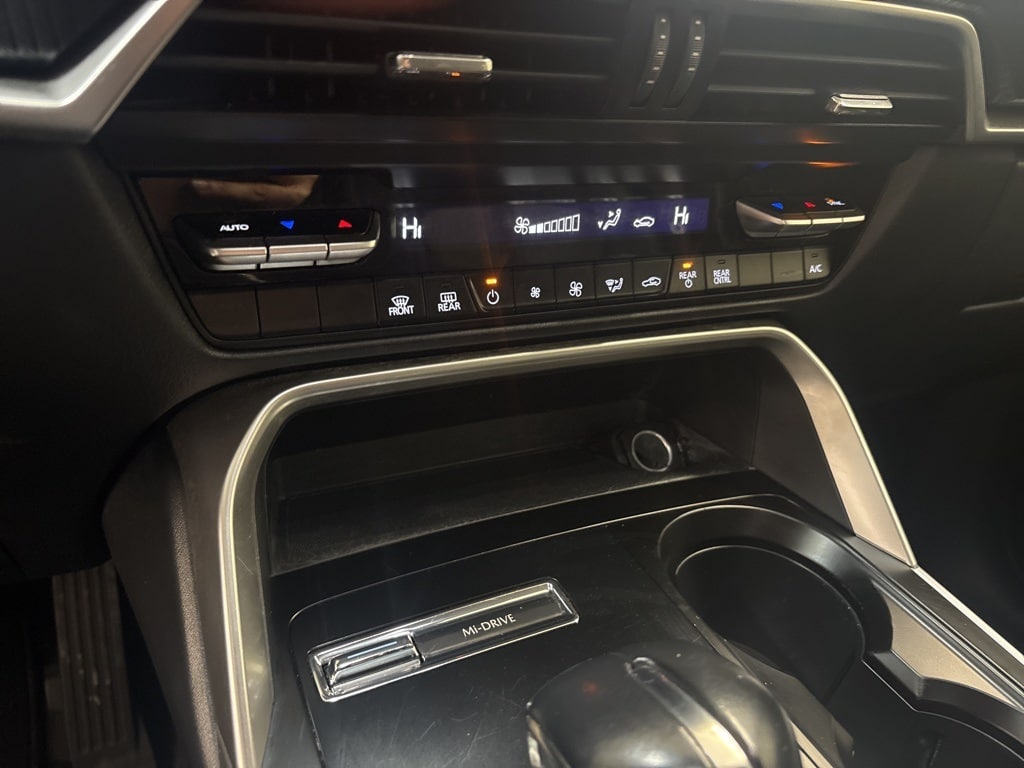 Thumbnail: 2024 Mazda CX-90 - 25