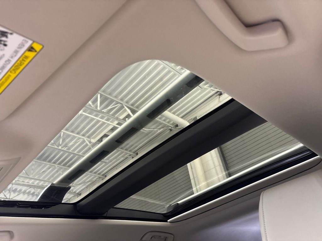 Thumbnail: 2024 Mazda CX-90 - 33