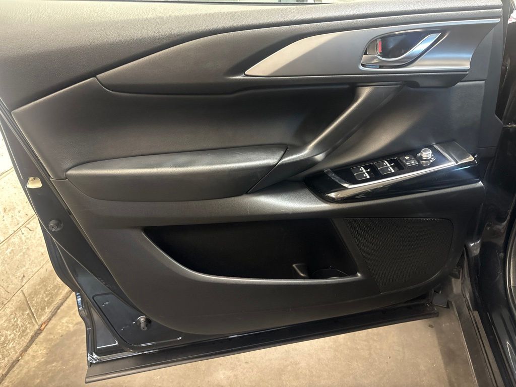 Thumbnail: 2023 Mazda CX-9 - 20
