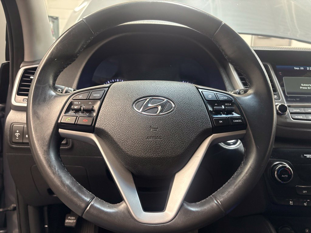 Thumbnail: 2017 Hyundai Tucson - 8