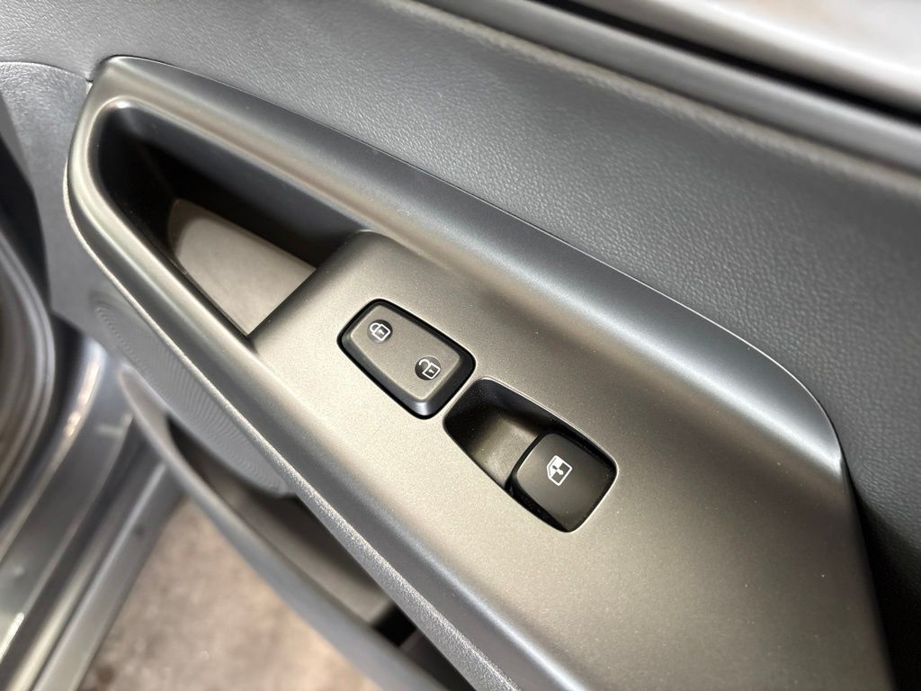Thumbnail: 2019 Hyundai Kona - 42