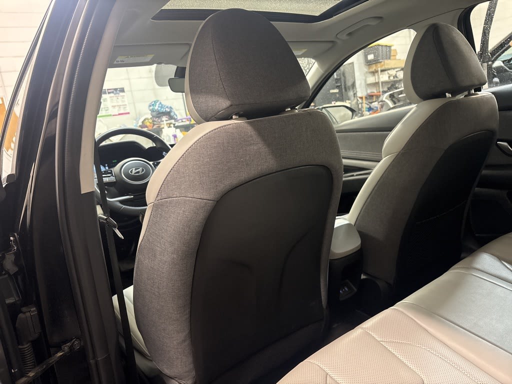 Thumbnail: 2024 Hyundai Elantra - 11