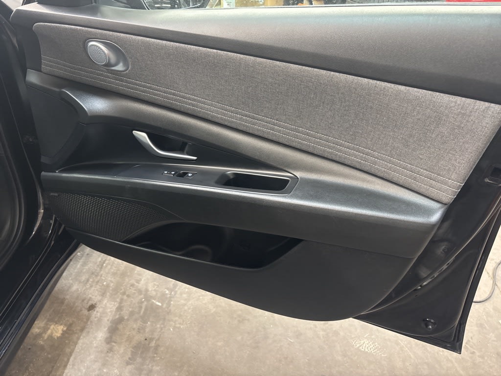 Thumbnail: 2024 Hyundai Elantra - 39