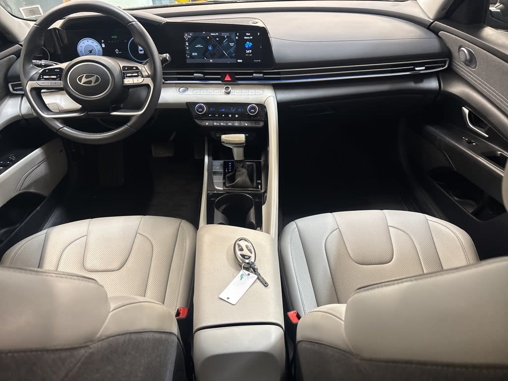 Thumbnail: 2024 Hyundai Elantra - 12