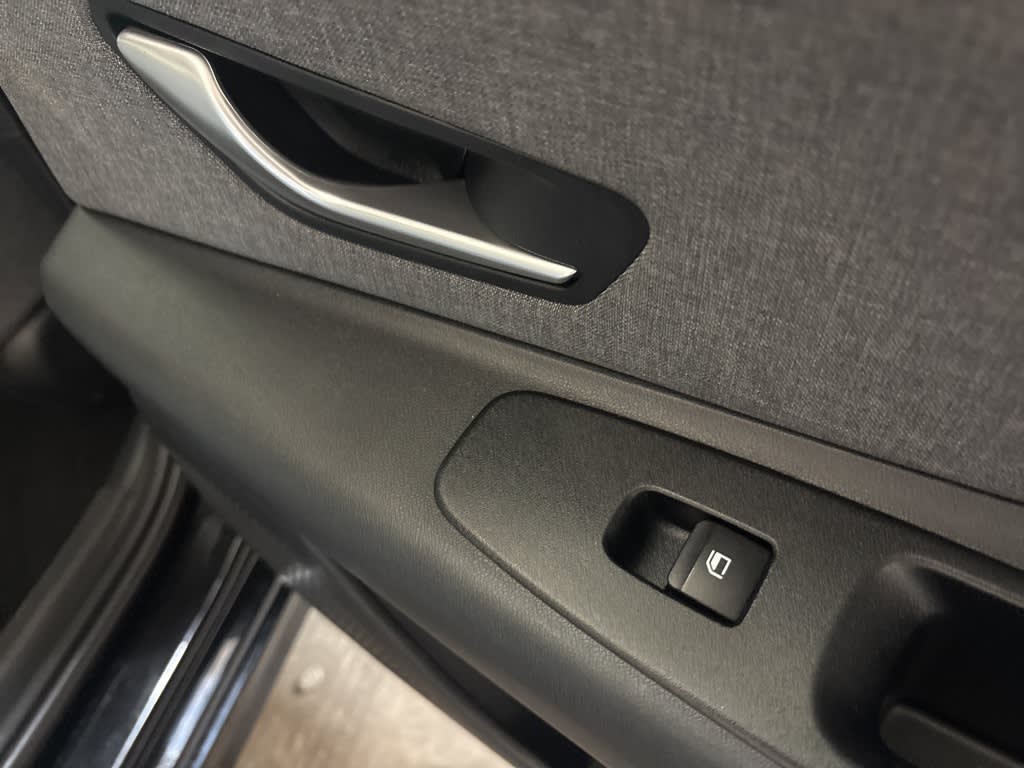 Thumbnail: 2024 Hyundai Elantra - 36