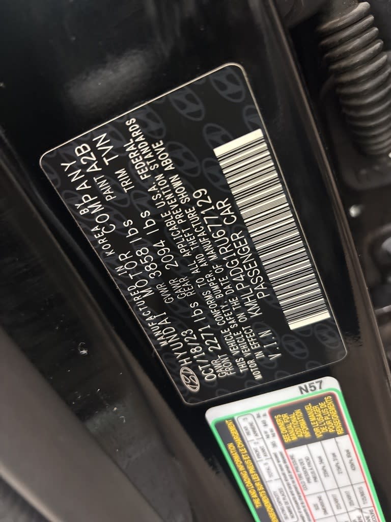 Thumbnail: 2024 Hyundai Elantra - 6