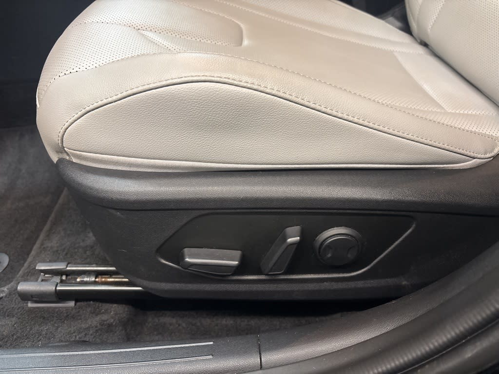 Thumbnail: 2024 Hyundai Elantra - 25