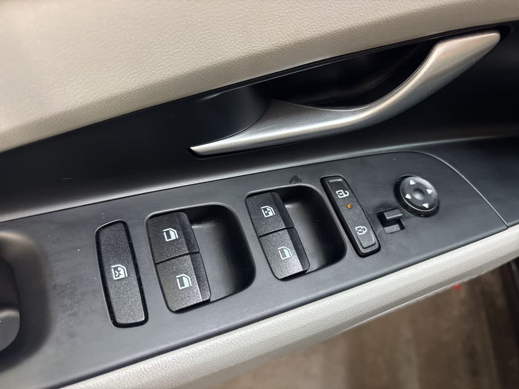 Thumbnail: 2024 Hyundai Elantra - 23