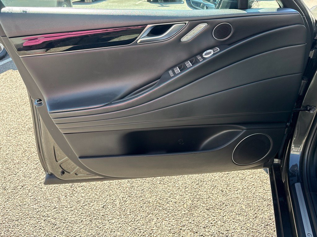 Thumbnail: 2023 Genesis G80 - 22