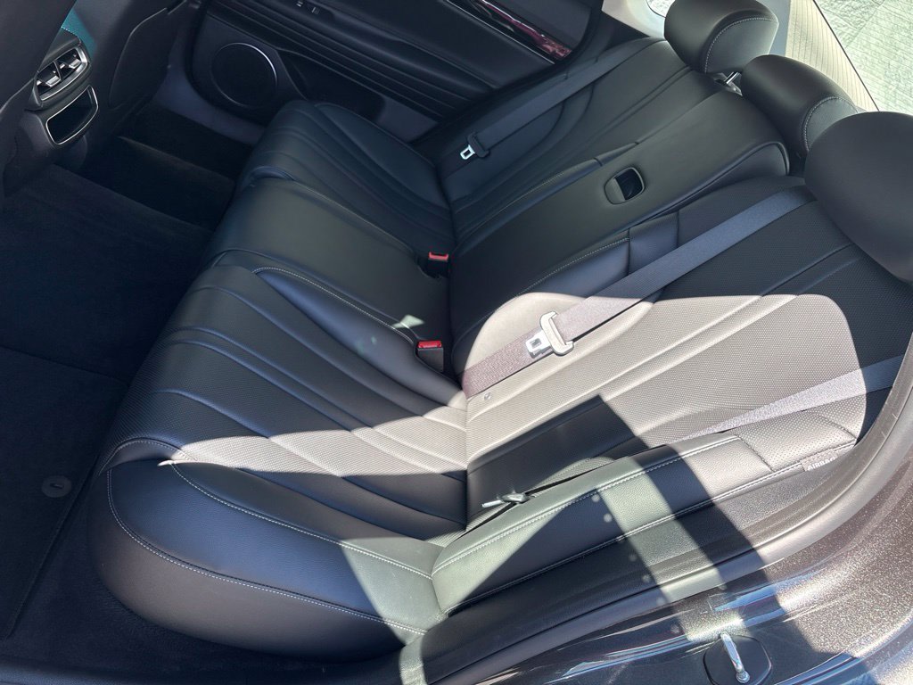 Thumbnail: 2023 Genesis G80 - 34
