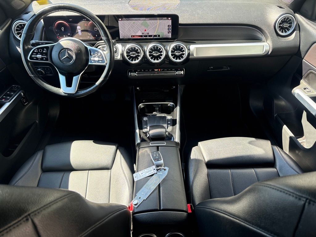 Thumbnail: 2022 Mercedes-Benz GLB - 11