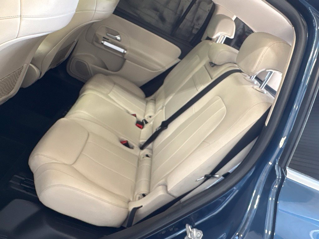 Thumbnail: 2020 Mercedes-Benz GLB - 39